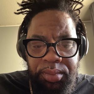 Meet your Posher, Riv johnny